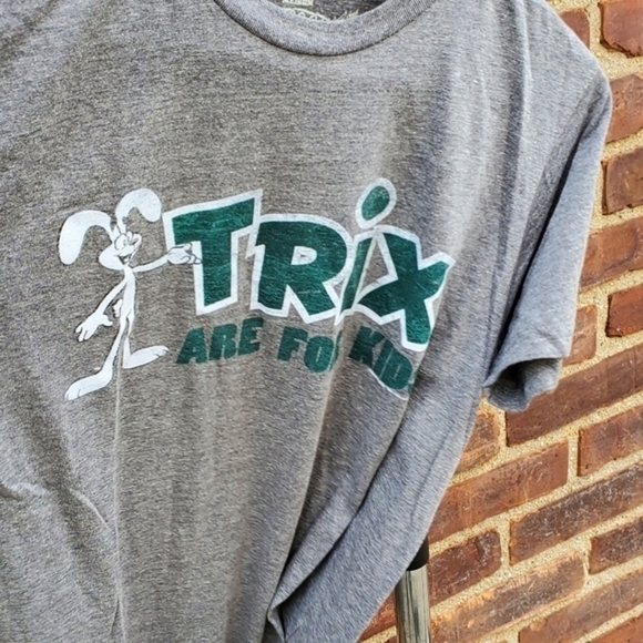 Trix are For‎ Kids Graphic tee M - Picture 2 of 10